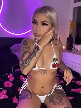 Snapshot of Natixrtt chatting on October 2025 07:25:02 PM Natixrtt online show from October 2025 07:25:02 PM