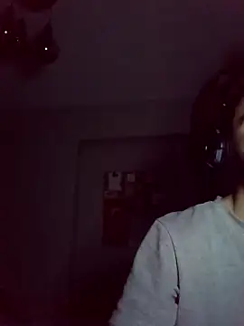 Snapshot of raskolnikovw chatting on November 2025 06:18:01 PM raskolnikovw online show from November 2025 06:18:01 PM