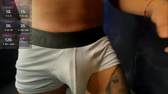 Snapshot of jeffvalemtino chatting on December 2025 10:49:02 PM jeffvalemtino online show from December 2025 10:49:02 PM