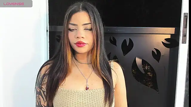 Snapshot of LilaFoxxx chatting on March 2025 03:22:02 AM LilaFoxxx online show from March 2025 03:22:02 AM