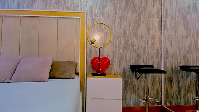 NahomyCarther online show from March 2026 01:27:01 PM