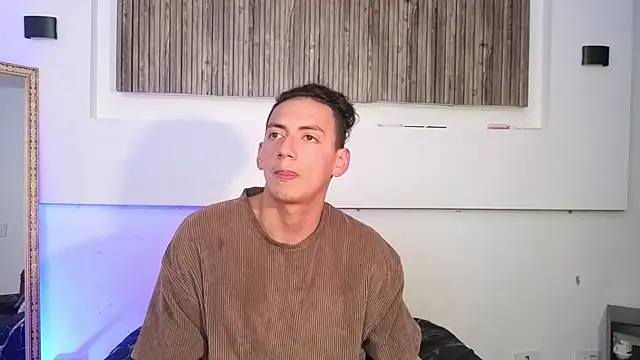 aron and paula online show from November 2025 04:34:02 AM