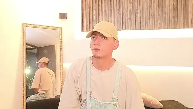 aron and paula online show from December 2025 12:29:01 AM