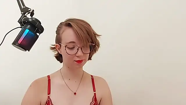 Elise Nyx online show from October 2025 12:45:02 PM