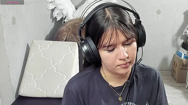 brii69 online show from March 2025 11:34:02 PM