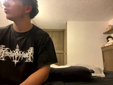 DesireLuxe online show from January 2026 07:13:02 AM