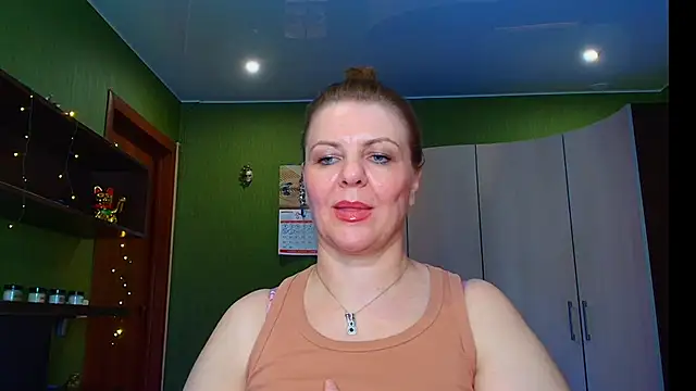 Snapshot of VeronikawGold chatting on June 2026 12:32:02 AM VeronikawGold online show from June 2026 12:32:02 AM