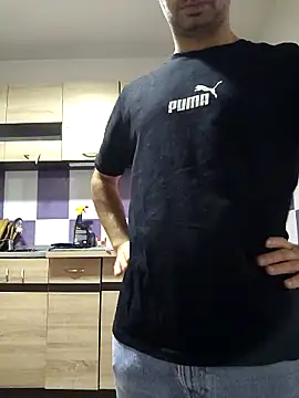 Snapshot of andreiiiii2025 chatting on February 2026 10:08:01 AM andreiiiii2025 online show from February 2026 10:08:01 AM