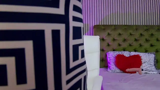 LadyTouch online show from November 2025 12:43:01 AM