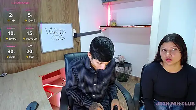 Snapshot of katty_And_alex chatting on February 2025 12:40:01 PM katty And alex online show from February 2025 12:40:01 PM