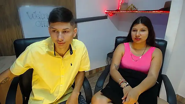 Snapshot of katty_And_alex chatting on February 2025 11:20:02 AM katty And alex online show from February 2025 11:20:02 AM