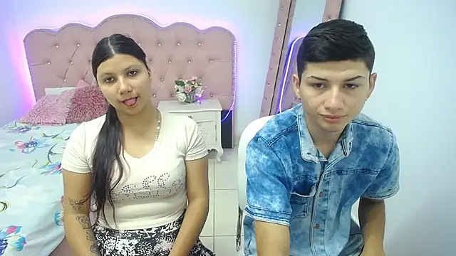 Snapshot of katty_And_alex chatting on March 2025 12:11:02 PM katty And alex online show from March 2025 12:11:02 PM