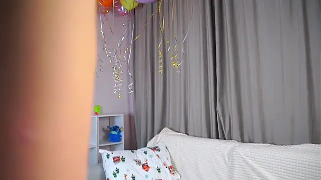 SunnivaCovil online show from January 2026 03:17:01 PM