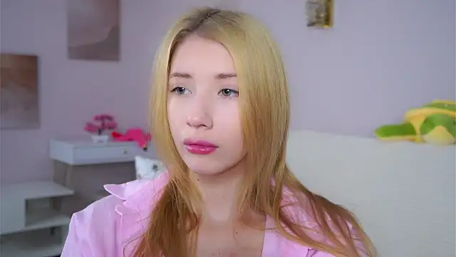 SunnivaCovil online show from February 2026 02:42:02 PM