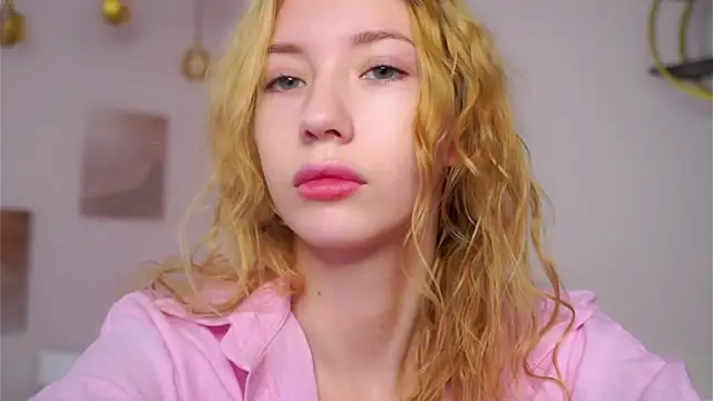 SunnivaCovil online show from February 2026 02:36:01 PM