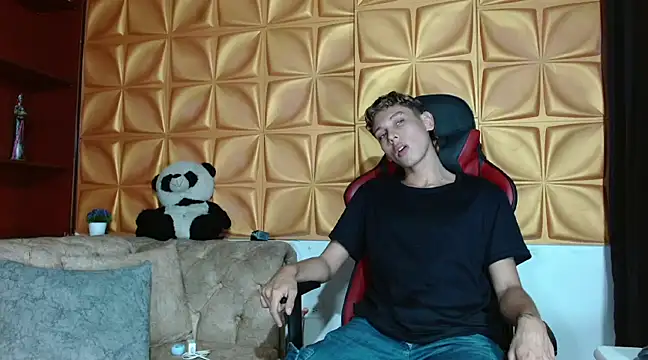 Snapshot of Noahoconor chatting on February 2025 07:08:02 PM Noahoconor online show from February 2025 07:08:02 PM