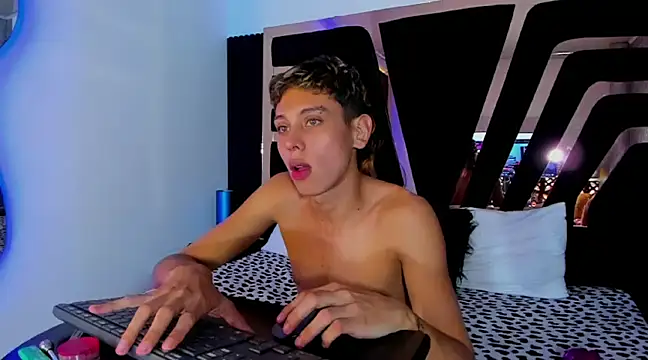 Snapshot of Noahoconor chatting on February 2025 04:20:02 PM Noahoconor online show from February 2025 04:20:02 PM