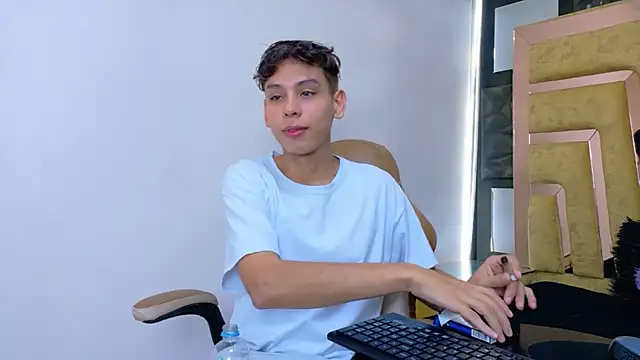 Snapshot of Noahoconor chatting on September 2025 07:47:01 PM Noahoconor online show from September 2025 07:47:01 PM