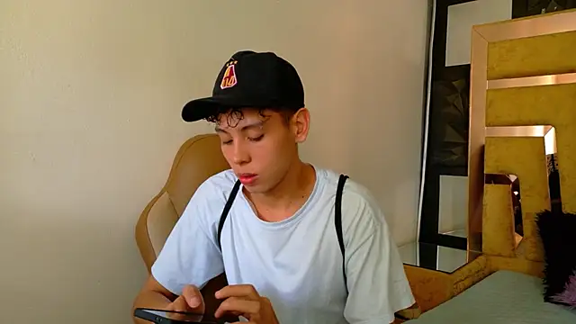 Snapshot of Noahoconor chatting on September 2025 07:02:02 PM Noahoconor online show from September 2025 07:02:02 PM