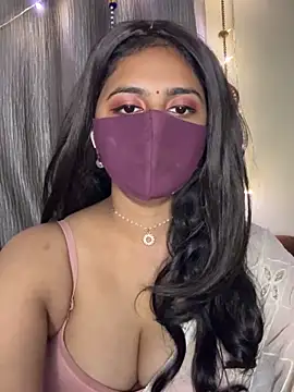 Dishasarmaa05 online show from October 2025 01:29:01 PM