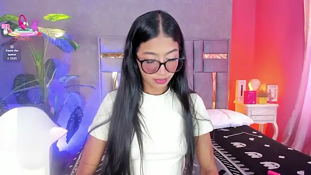 Tyla Ks online show from March 2026 07:42:01 PM