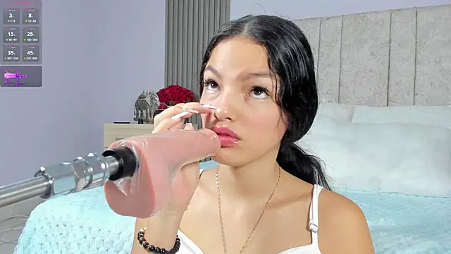 Snapshot of cutie_sarax1 chatting on March 2025 01:19:02 PM cutie sarax1 online show from March 2025 01:19:02 PM