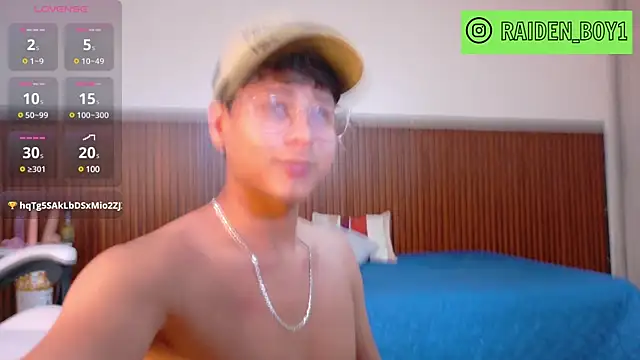 Snapshot of Raiden__Boy chatting on March 2025 08:06:02 PM Raiden Boy online show from March 2025 08:06:02 PM