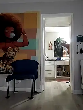 Queenanitadix online show from November 2025 05:57:01 PM