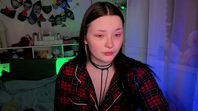 milliedoll online show from December 2025 01:02:02 AM