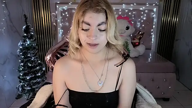 lili conor s online show from November 2025 03:20:01 AM