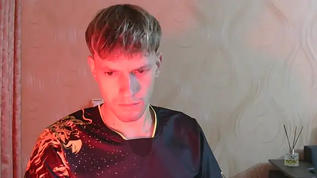 frama666 online show from October 2025 08:44:02 PM