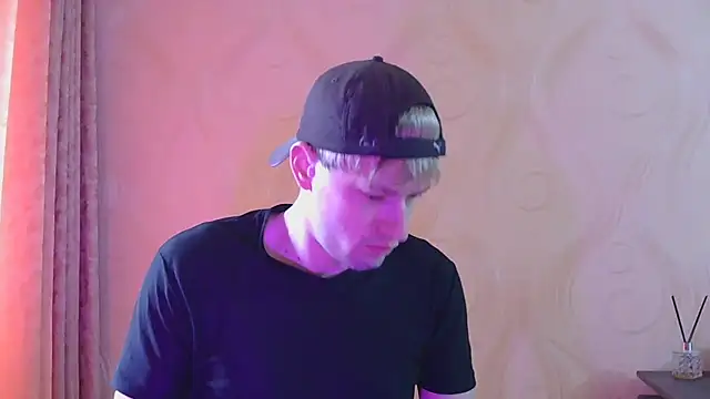 frama666 online show from April 2026 09:32:02 AM