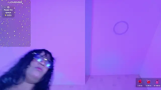 innocenthazel online show from April 2026 12:35:01 PM