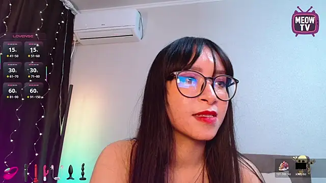 miyakimi0101 online show from November 2025 12:05:02 PM