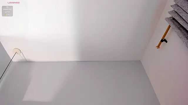 Gracia-Carrera online show from November 2025 05:19:01 AM