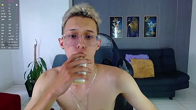 Snapshot of skinny_bigcock02 chatting on October 2025 08:31:01 PM skinny bigcock02 online show from October 2025 08:31:01 PM