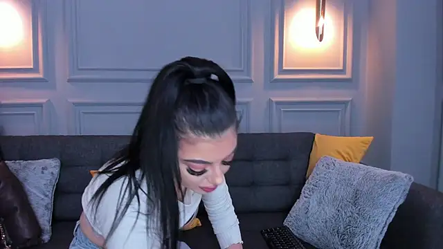 BridgitteBia online show from February 2025 09:58:02 PM