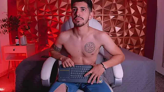 AlejandroStormm online show from March 2025 08:23:02 AM