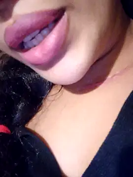 Snapshot of Sexlove1xo chatting on November 2025 02:52:02 PM Sexlove1xo online show from November 2025 02:52:02 PM