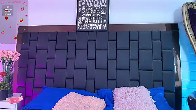 Snapshot of Lexi_Howard_ chatting on November 2025 04:57:01 AM Lexi Howard online show from November 2025 04:57:01 AM