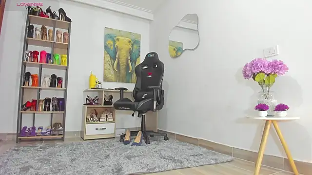 Camillevegas online show from November 2025 02:35:01 AM