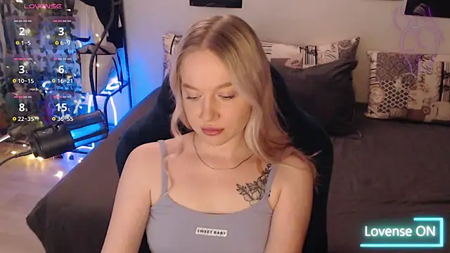 Snapshot of lissallor_ chatting on October 2025 12:21:02 AM lissallor online show from October 2025 12:21:02 AM