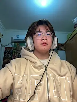 Snapshot of Anson0722 chatting on February 2026 12:01:02 PM Anson0722 online show from February 2026 12:01:02 PM