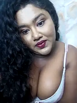 Snapshot of horny_diana chatting on October 2025 05:53:01 PM horny diana online show from October 2025 05:53:01 PM