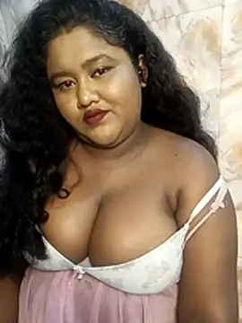 Snapshot of horny_diana chatting on November 2025 06:06:02 PM horny diana online show from November 2025 06:06:02 PM