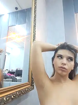 Bella Posh online show from October 2025 04:23:02 AM