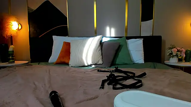 Snapshot of _BunnyDollStella_ chatting on February 2025 04:38:02 AM BunnyDollStella online show from February 2025 04:38:02 AM