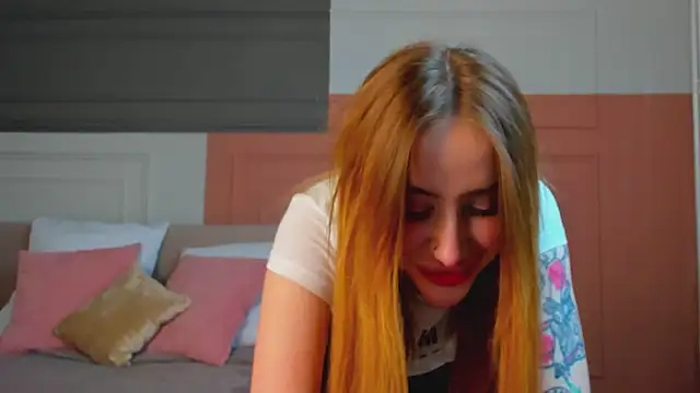 Snapshot of _BunnyDollStella_ chatting on March 2025 12:58:01 AM BunnyDollStella online show from March 2025 12:58:01 AM