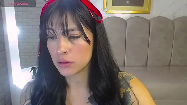 Snapshot of Isabella_Collen_v chatting on April 2026 01:12:01 PM Isabella Collen v online show from April 2026 01:12:01 PM