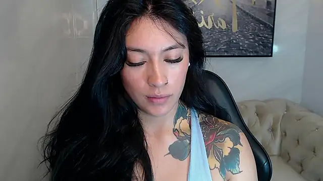 Snapshot of Isabella_Collen_v chatting on May 2026 01:29:02 PM Isabella Collen v online show from May 2026 01:29:02 PM
